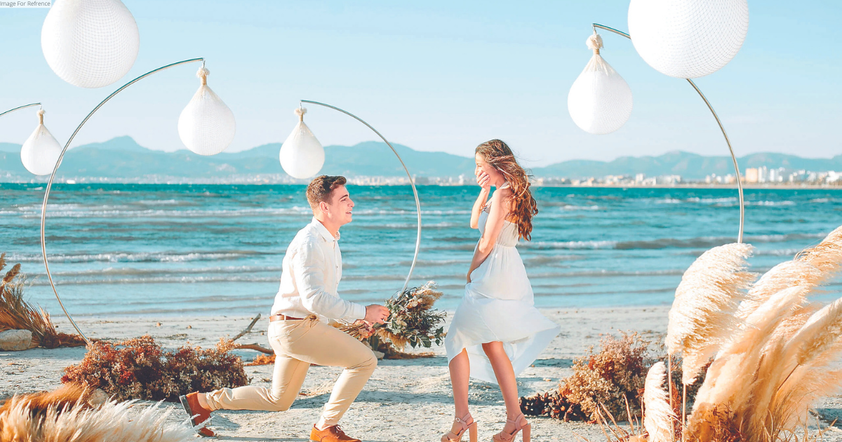 IDEAS FOR CHARMING PROPOSALS That WILL MAKE HER SWOON!